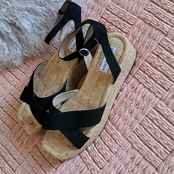 Steve Madden Black & Tan Suede Sandals, ankle buckle ✌️✌️✌️✌️ - Picture 6 of 10